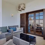 فيلة Rique
